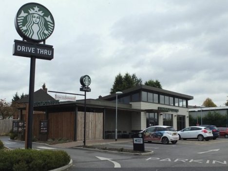 Starbucks odmawia jeźdźcom obsługi